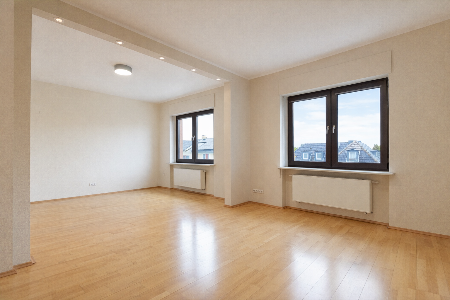 Großzügige ca. 110m² große Maisonettewohnung mit Balkon in Südausrichtung in Hagen-Boelerheide - Photo 1