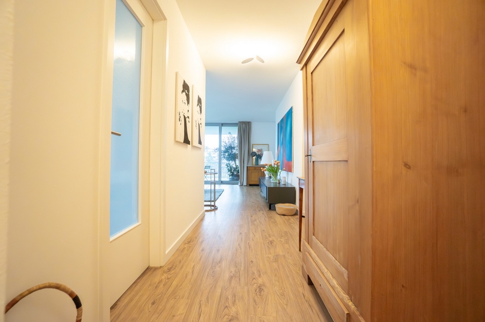 Düsseldorf: Große Traumwohnung mit Blick ins Grüne im Herzen von Oberkassel - Foto 3