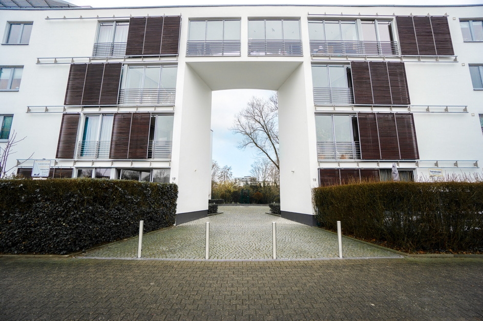Düsseldorf-Oberkassel: Exklusives Wohnen in Oberkassel – Großzügige Traumwohnung mit Blick ins Grüne - Foto 4